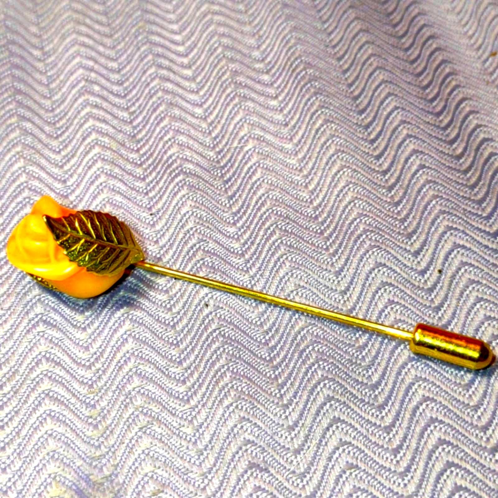 Vintage Vintage Gold Floral Pin~Beautiful~ Size ONE SIZE - 1 Preview