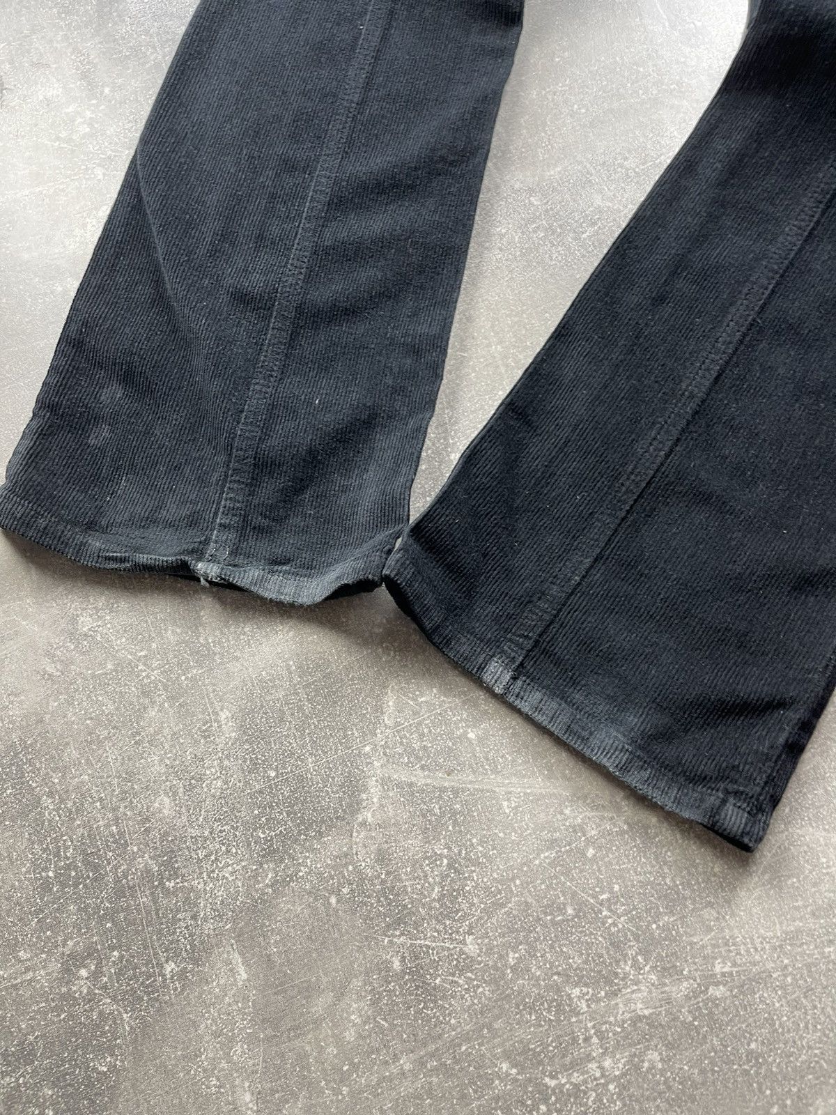 Dolce & Gabbana × Vintage Dolce & Gabbana Navy Blue Corduroy Logo Flared Pants Size 28" / US 6 / IT 42 - 4 Thumbnail