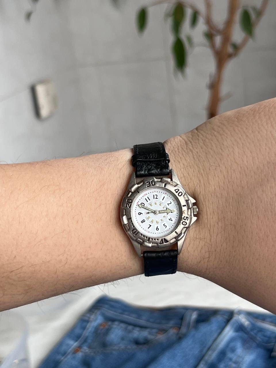 Japanese Brand × Vintage Vintage Japanese style futuristic Watch Size ONE SIZE - 4 Thumbnail