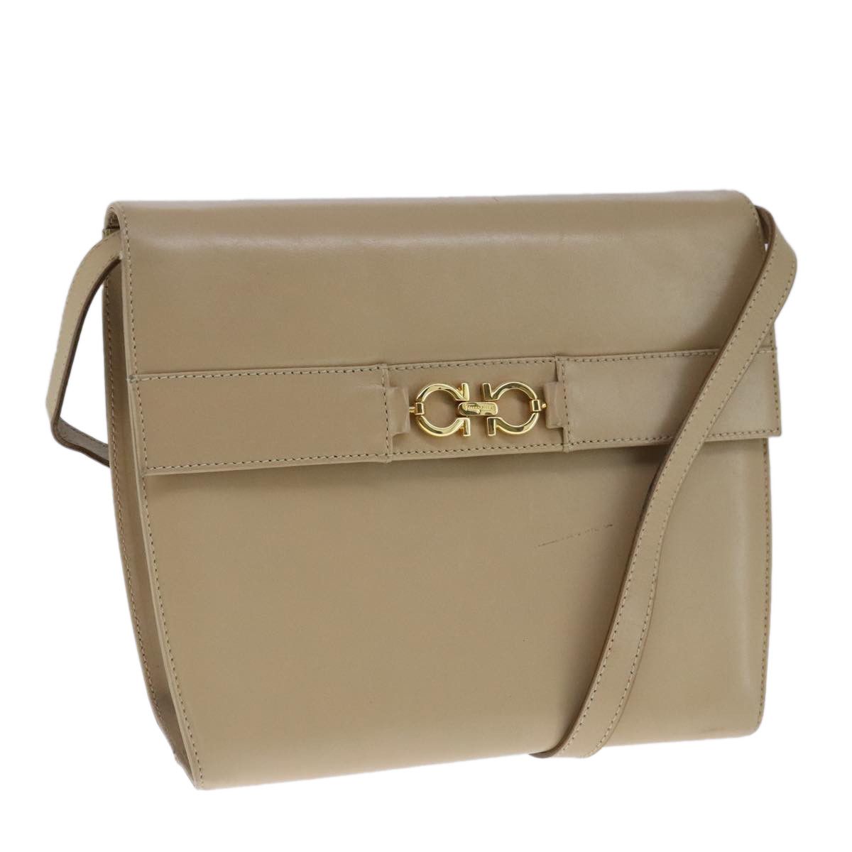 Salvatore Ferragamo Beige Leather Shoulder Bag (Pre-Owned) Size ONE SIZE - 1 Thumbnail