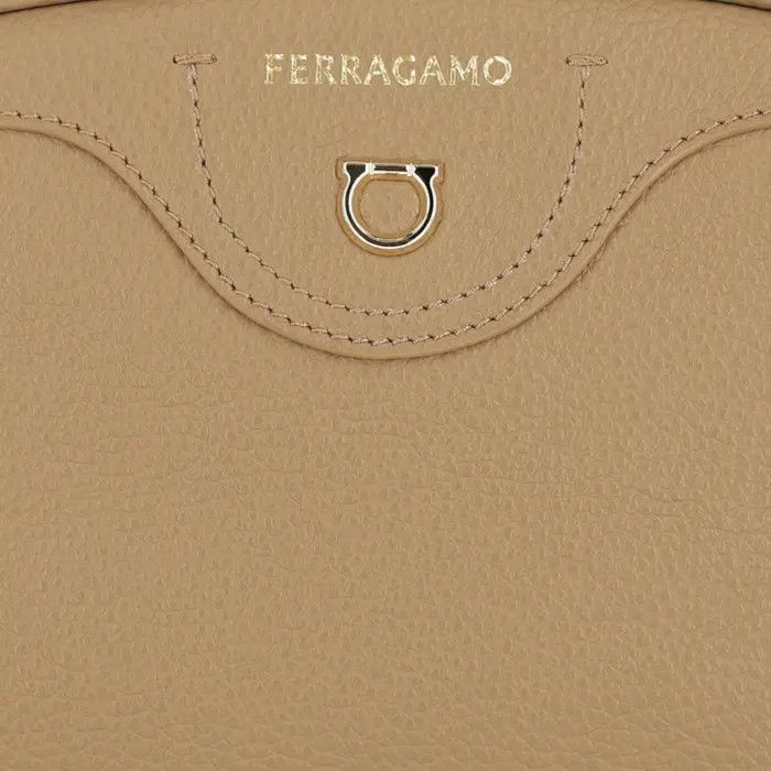 Salvatore Ferragamo o1s1rm0526 Size : OS / Crossbody Bag in Camel Size ONE SIZE - 3 Thumbnail