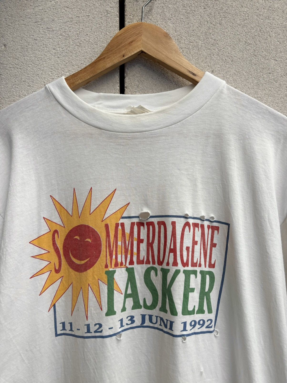 Vintage Thrashed Distressed SOMMERDAGENE T Shirt ERD Size US M / EU 48-50 / 2 - 2 Thumbnail
