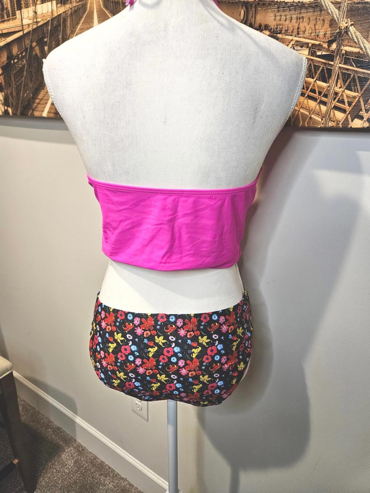 Designer Nwt Beachsissi Vibrant Pink Floral Two-Piece Swimsuit #547 Size ONE SIZE - 3 Thumbnail