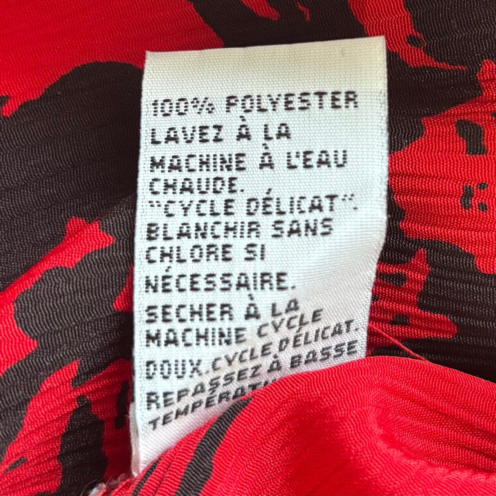 Other Alia Red Black Floral Button Down Blouse Size 16W Pleated Size XXL / US 16-18 / IT 52-54 - 9 Thumbnail