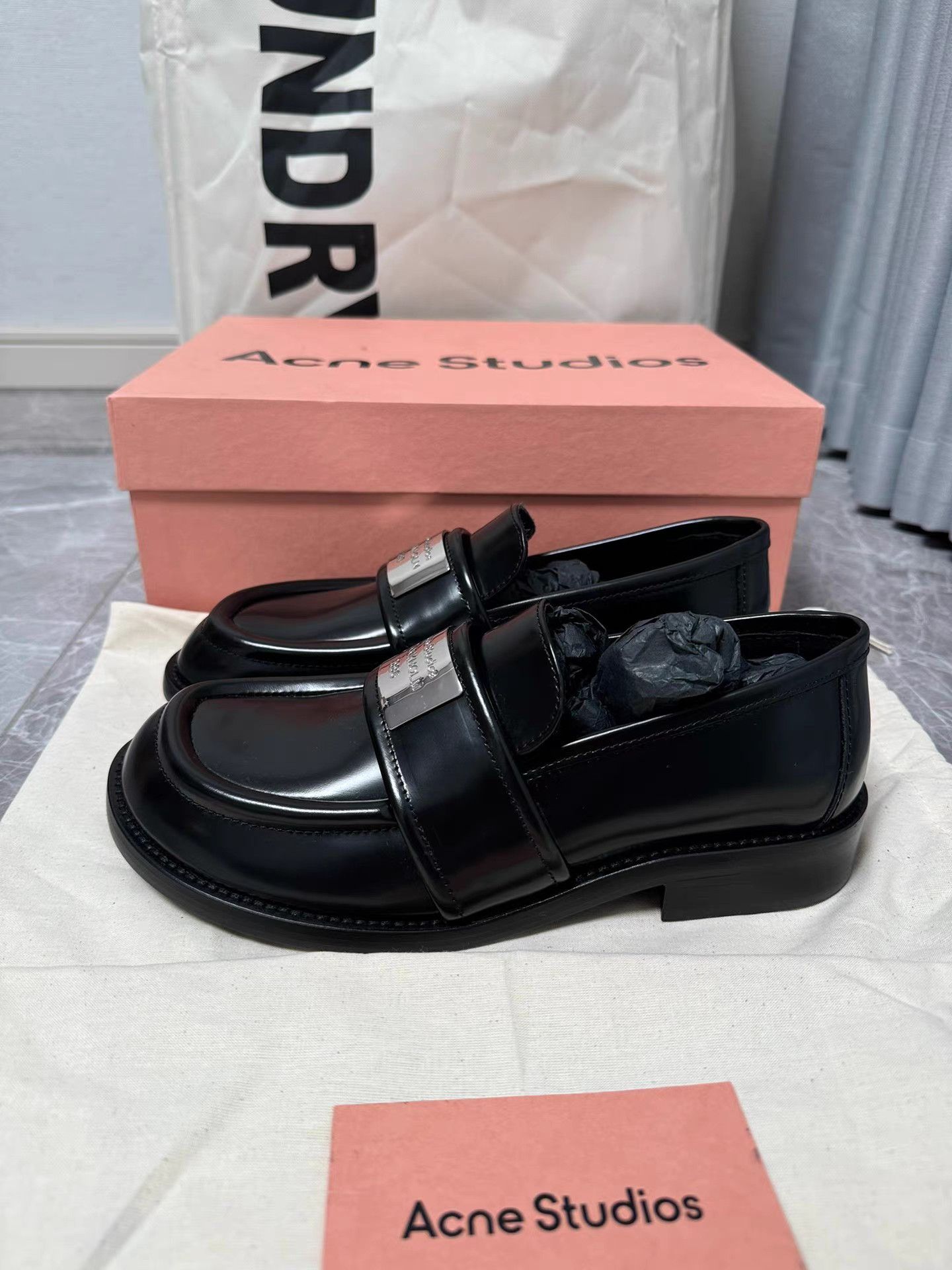 Acne Studios Acne Studios New 1996 Metal Logo Loafers K6 Size US 7 / IT 37 - 1 Thumbnail