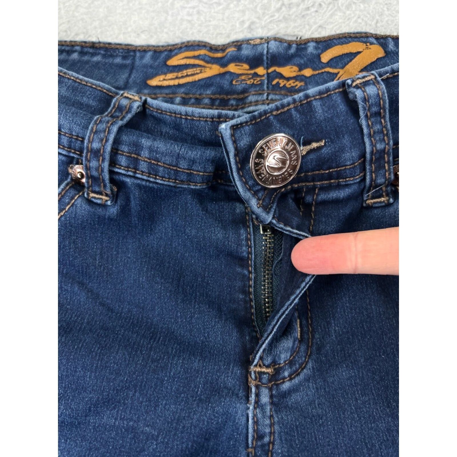 Vintage Seven7 Jeans Women Skinny Fit Denim Blue Dark Wash 28x28 Low Rise Stretch 6 5-Pocket Button Embroidered Logo Regular Inseam 28 in Cotton Size 28" / US 6 / IT 42 - 5 Thumbnail