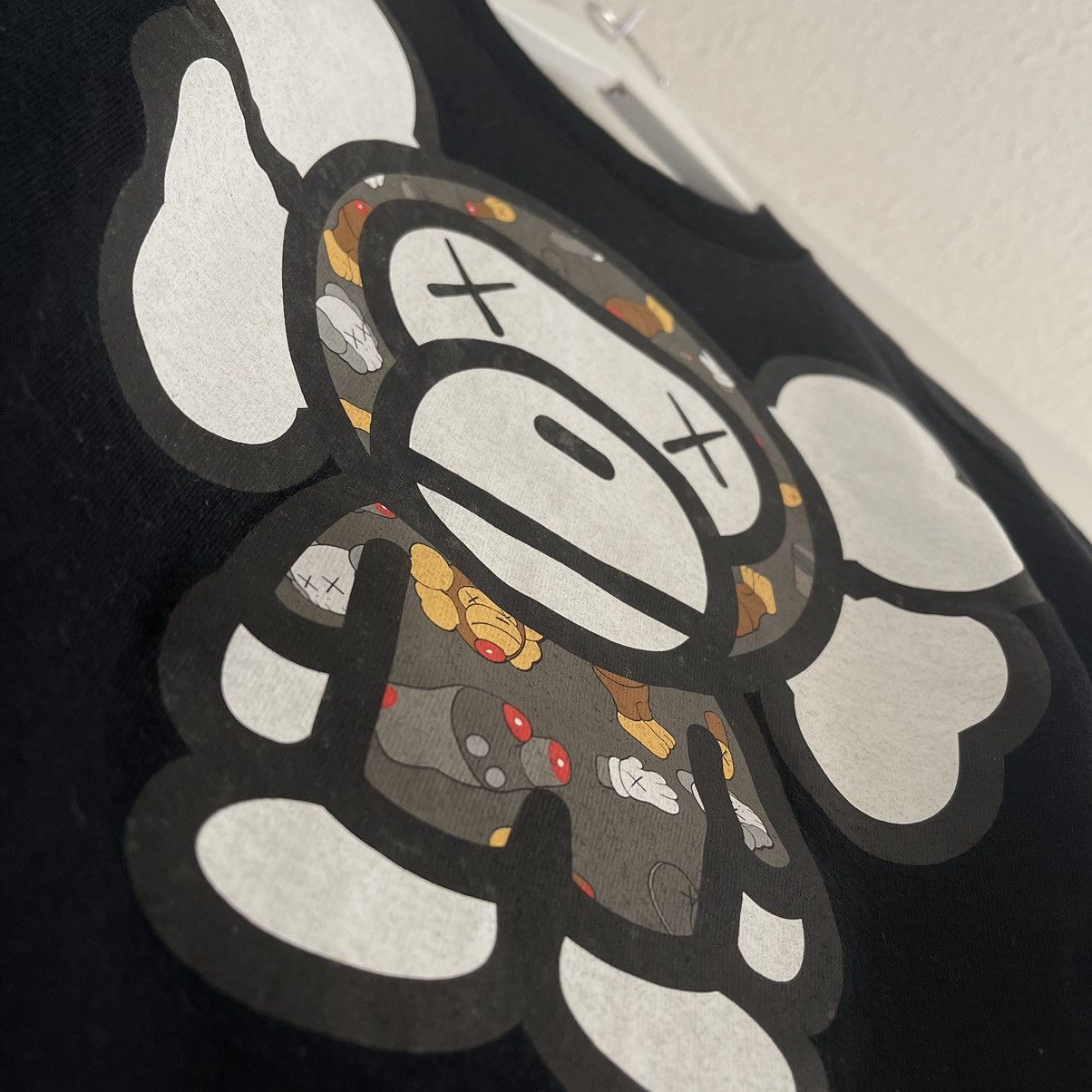 Bape × Kaws OG Baby Milo x Kaws Dissected Slaughter Camo Tee Size XS / US 0-2 / IT 36-38 - 3 Thumbnail
