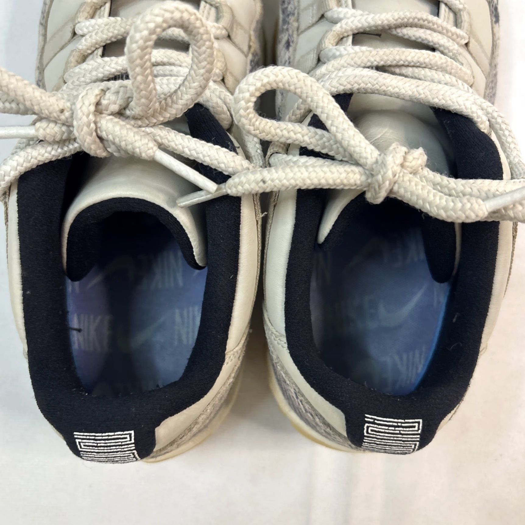 Jordan Brand Jordan Air Jordan 11 Low Sneaker Men 9 Light Bone Snakeskin CD6846-002 White/Snakeskin 2019 NO BOX Size US 8 / EU 41 - 6 Thumbnail