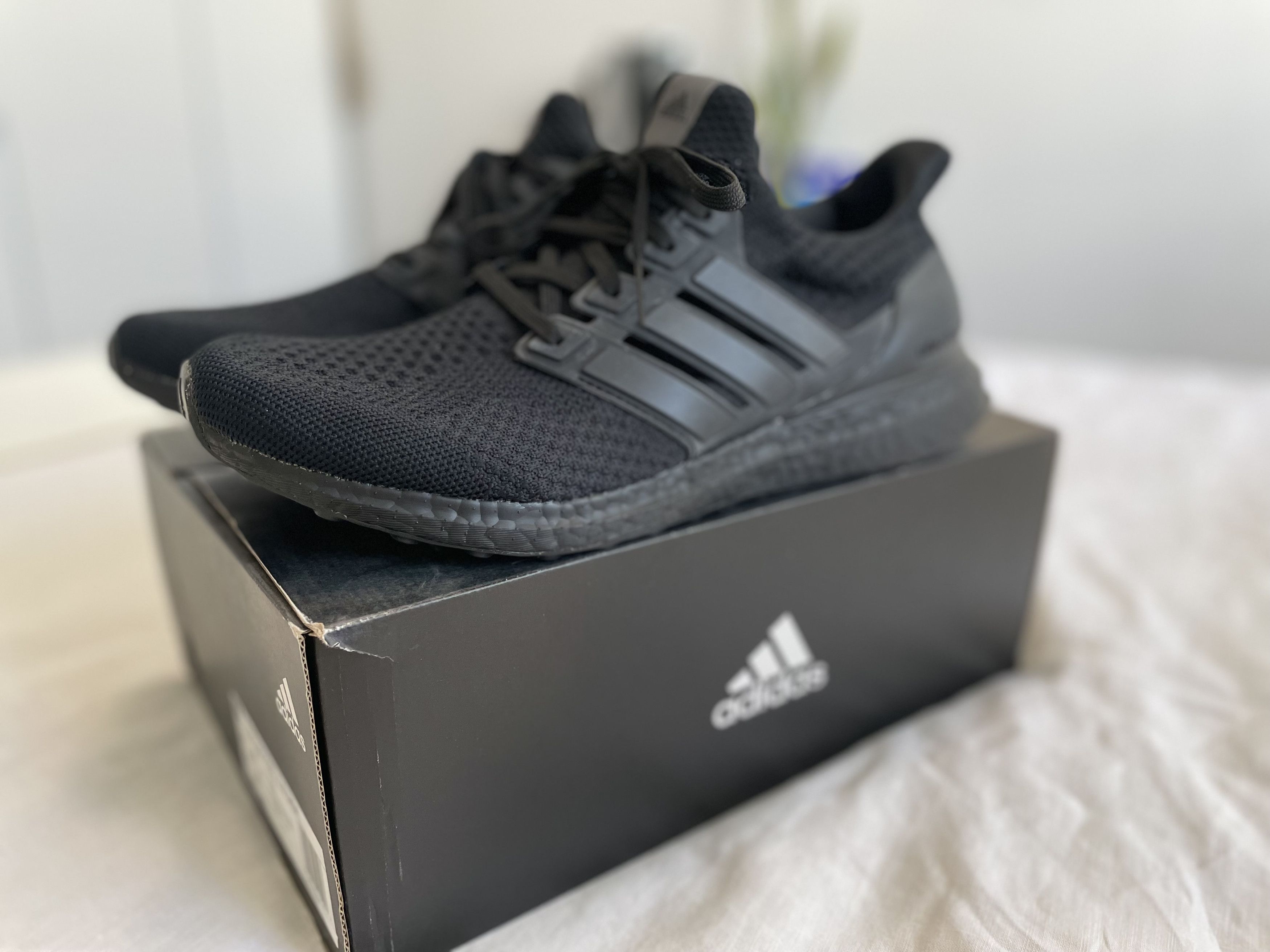 ADIDAS ULTRABOOST 5.0 DNA