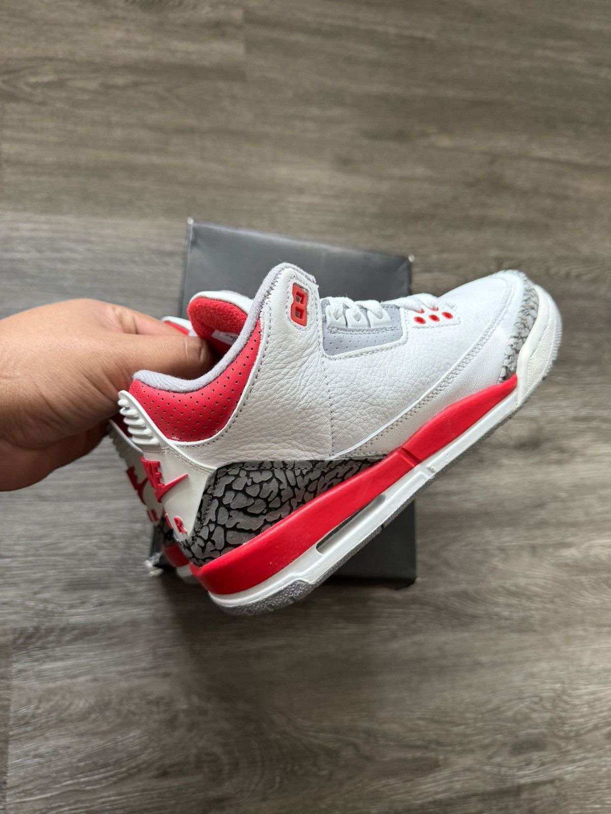 Jordan Brand Air Jordan 3 Fire Red Gs Sneakers Size 4Y or 5.5 Women Size US 5.5 / IT 35.5 - 4 Thumbnail