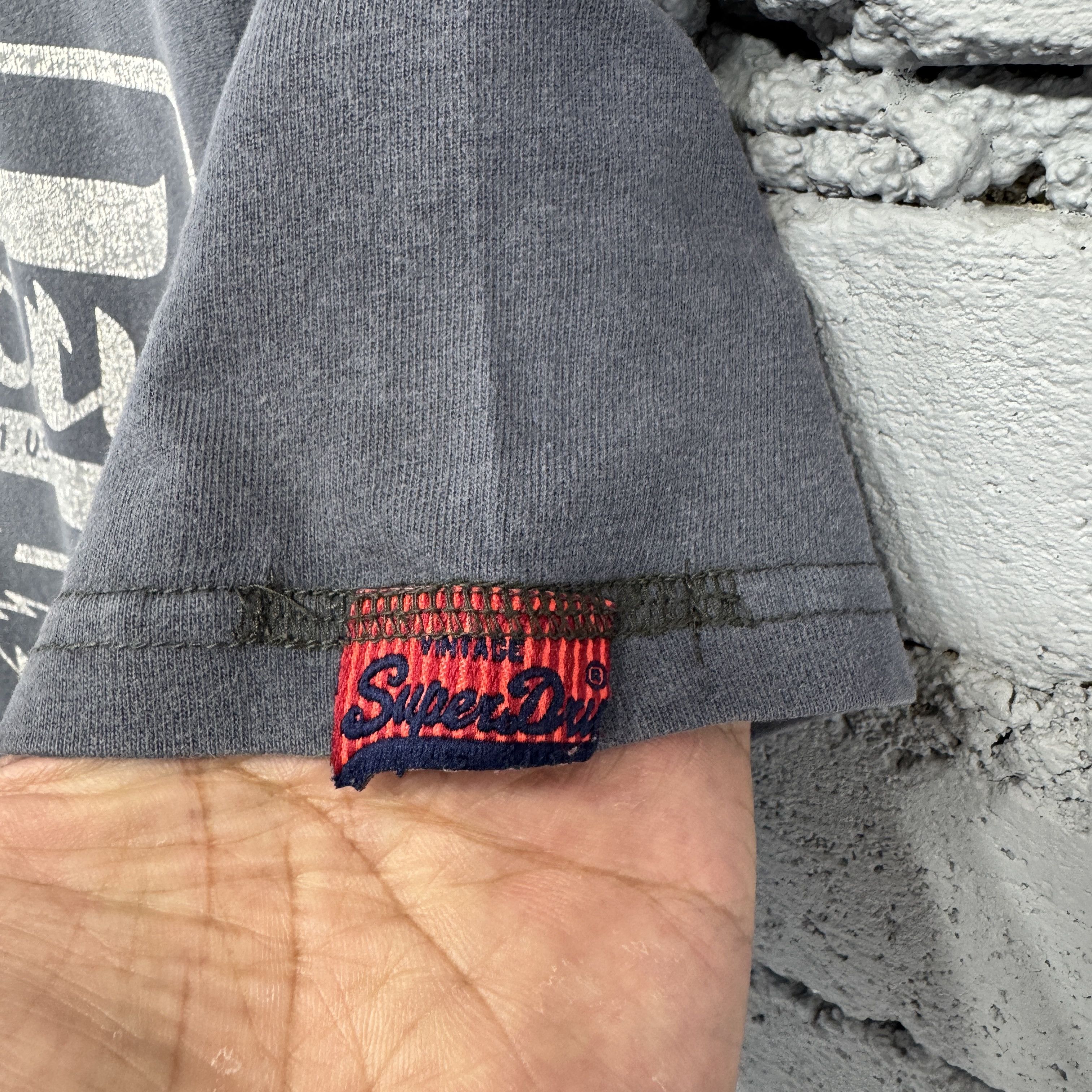 Superdry Superdry Japan NYC Radio Dispatches Demolition Faded Tshirt Size US L / EU 52-54 / 3 - 8 Thumbnail