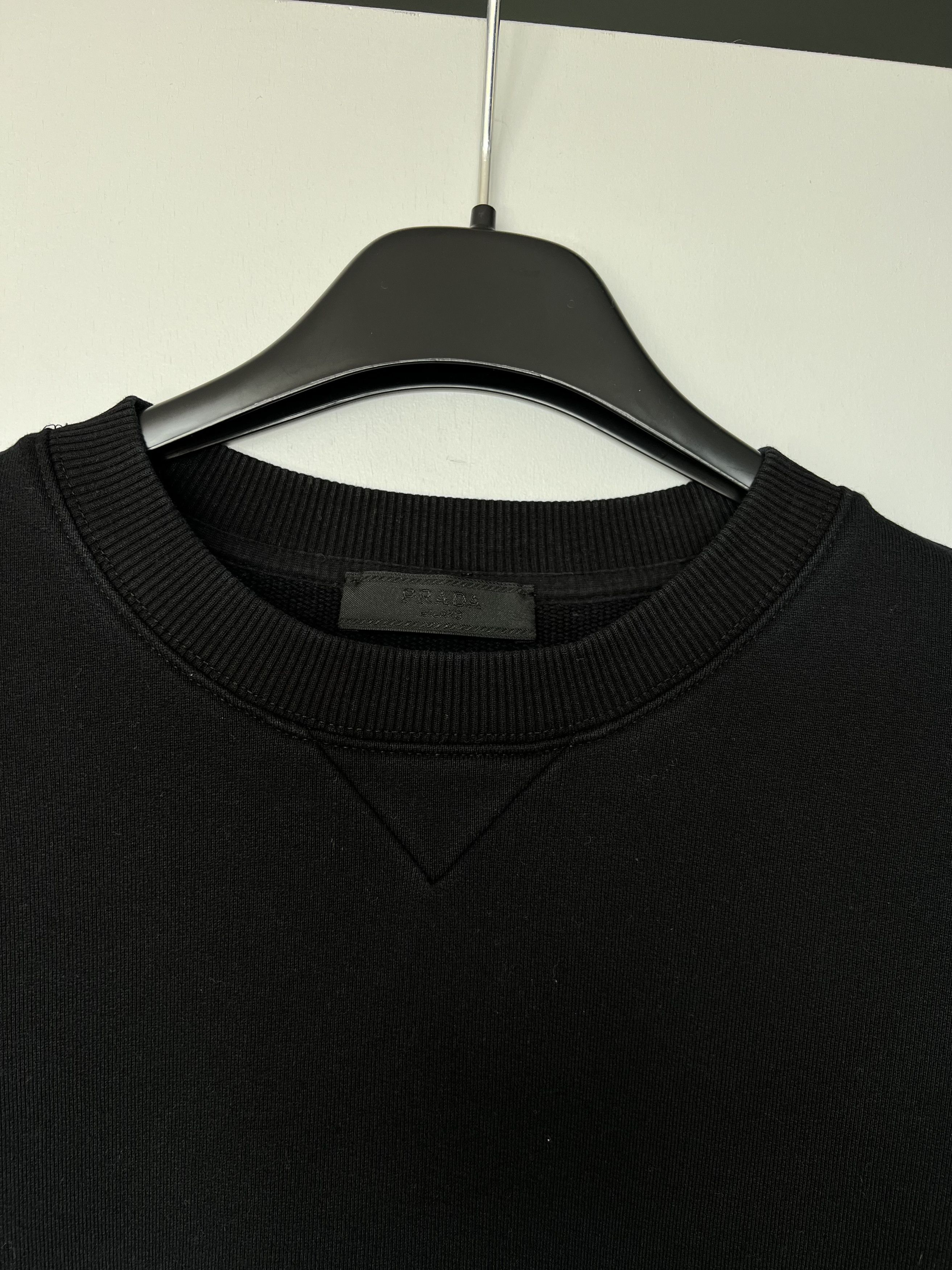 Prada Prada Appliquéd Logo Sweatshirt (M) Size US M / EU 48-50 / 2 - 2 Thumbnail