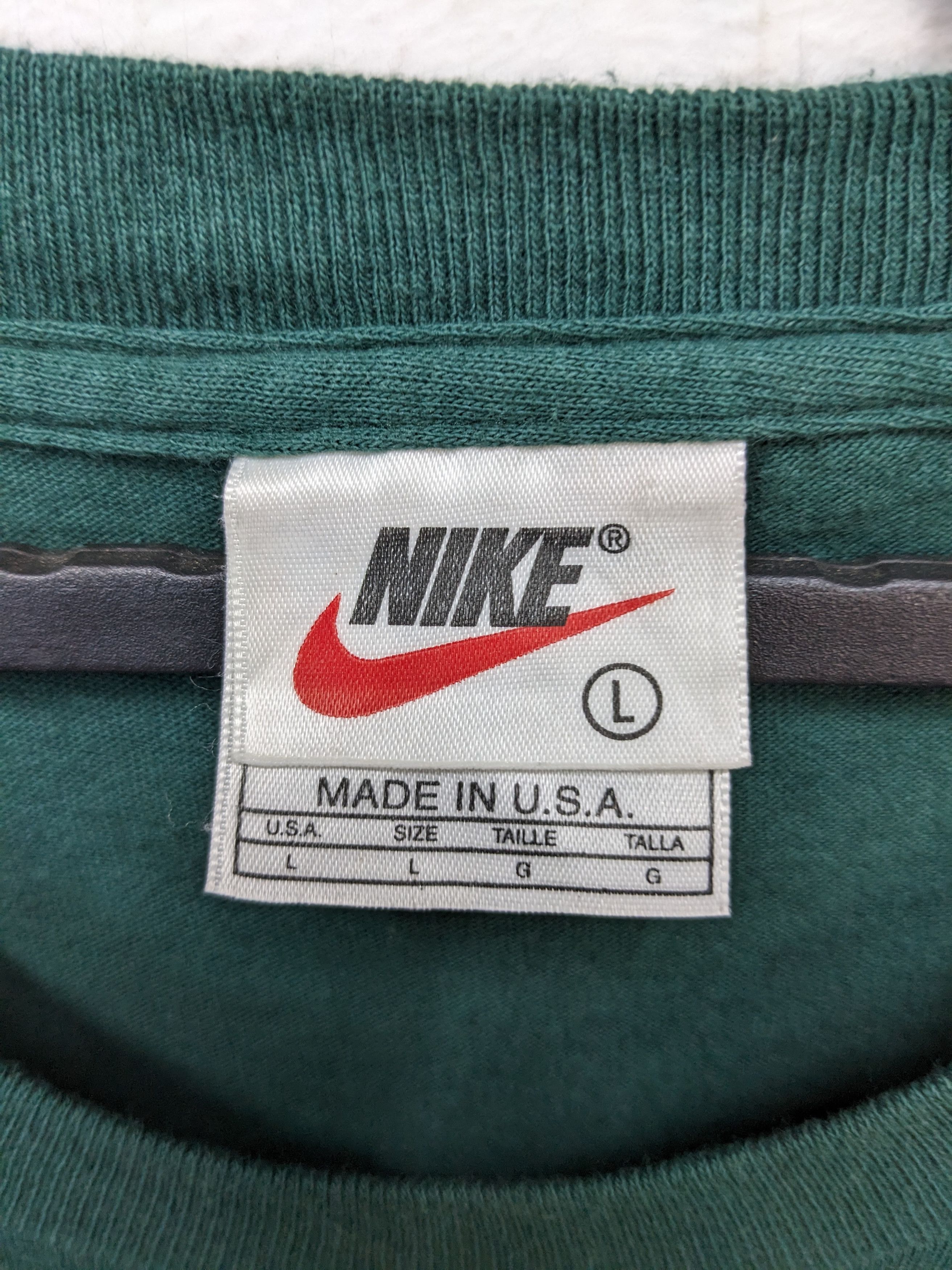 Nike VINTAGE NIKE 1995 HONALULU MARATHON FINISHER MADE IN USA Size US L / EU 52-54 / 3 - 5 Thumbnail