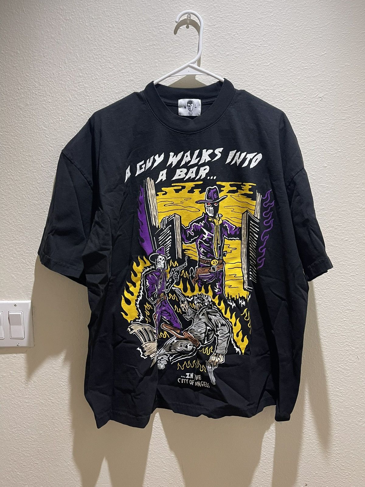Warren Lotas Warren lotas A Guy Walks into a Bar in the City of Angels Size US XL / EU 56 / 4 - 1 Thumbnail