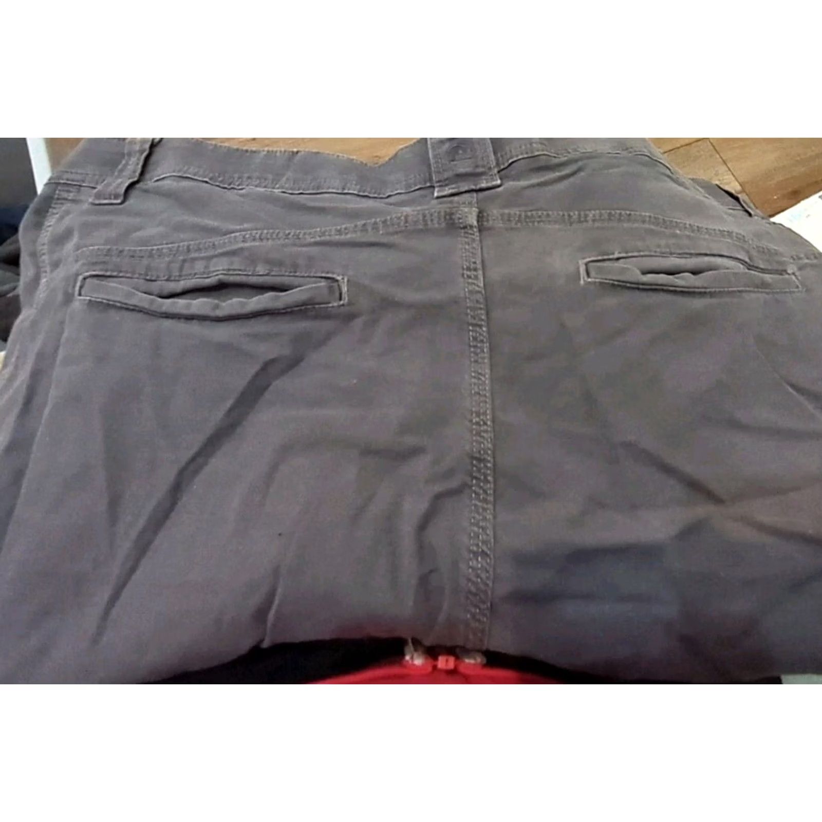 Wrangler Wrangler Cargo Pants Mens 40/30 Straight Grey Mid Rise Flat Front Zip Fly Casual Cargo Pocket Vintage No Size US 40 / EU 56 - 4 Thumbnail