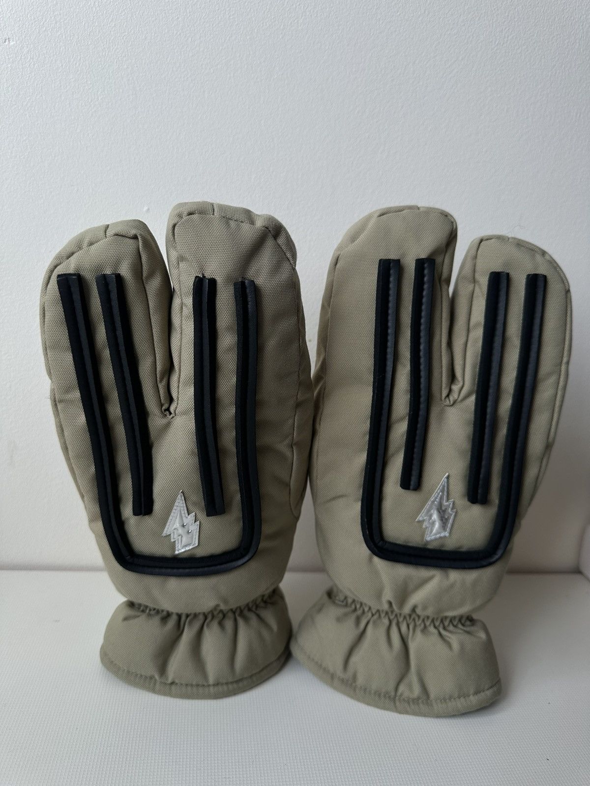 Walter Van Beirendonck WL&T AW99 tabi ski gloves Walter Van Beirendonck Size ONE SIZE - 3 Thumbnail