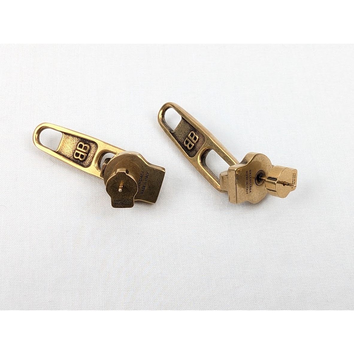 Balenciaga o1rshd1 Size: OS / Women's Zip Earrings Brass/Antique Gold Size ONE SIZE - 8 Thumbnail