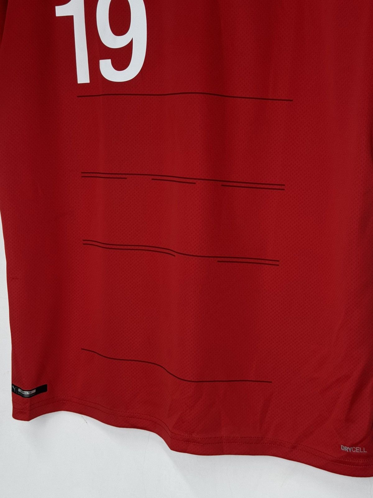 Puma #19 Itten Switzerland 2020/21 Home Puma Football Shirt Size US L / EU 52-54 / 3 - 6 Thumbnail