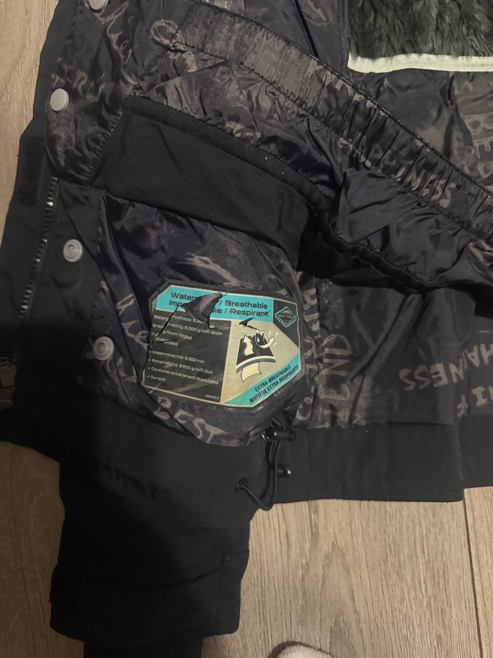 Columbia columbia titanium jacket women size M black Outdoor Gorpcore Size M / US 6-8 / IT 42-44 - 8 Thumbnail