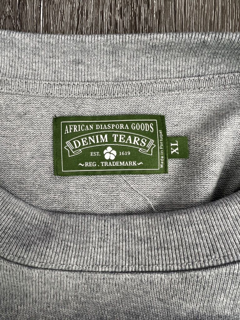 DENIM TEARS Denim Tears Long Sleeve "Cotton Wreath" T-shirt (Grey) Size US XL / EU 56 / 4 - 3 Thumbnail