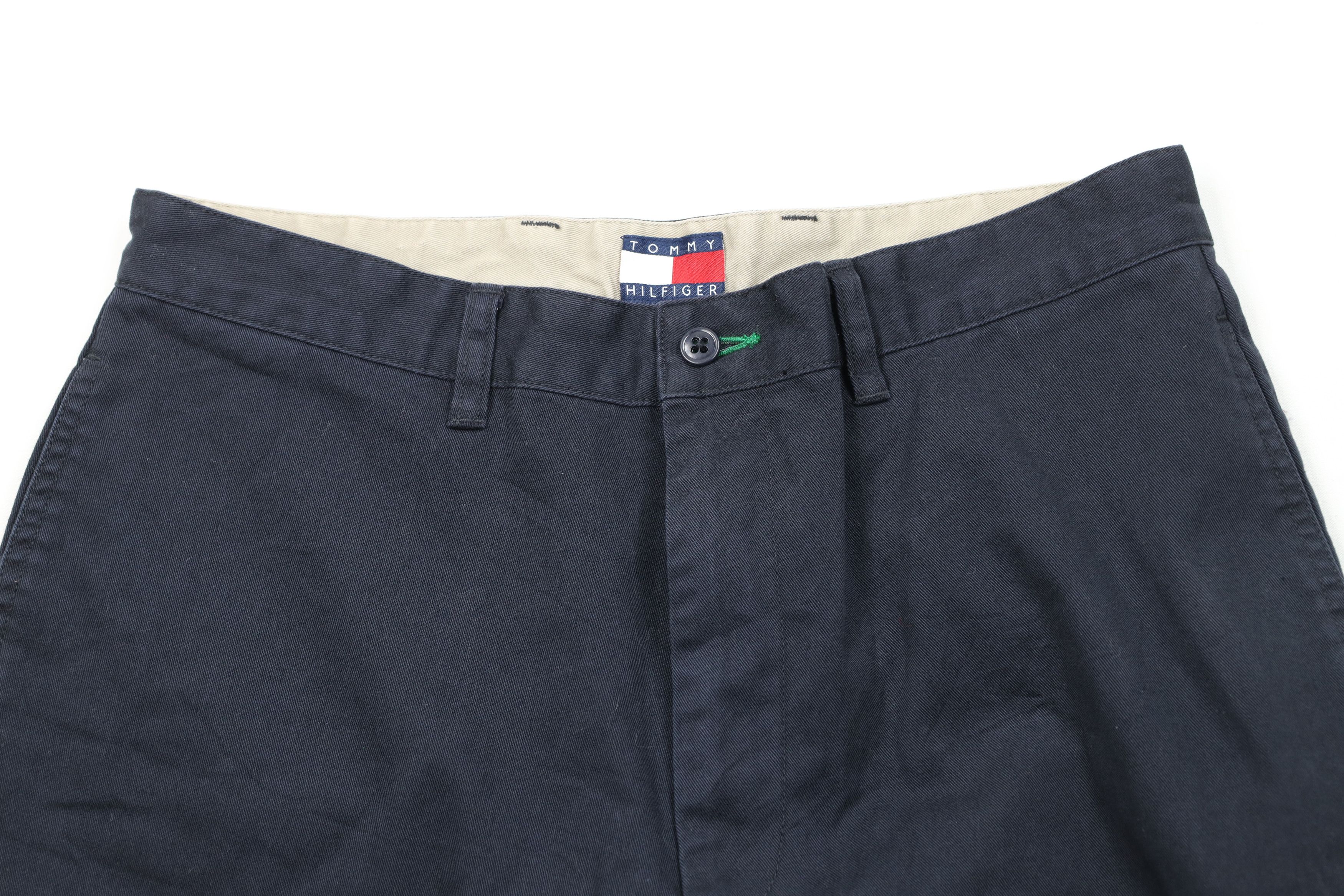 Tommy Hilfiger × Vintage Vintage 90s Tommy Hilfiger Above Knee Chino Shorts Navy Blue Size US 32 / EU 48 - 2 Thumbnail