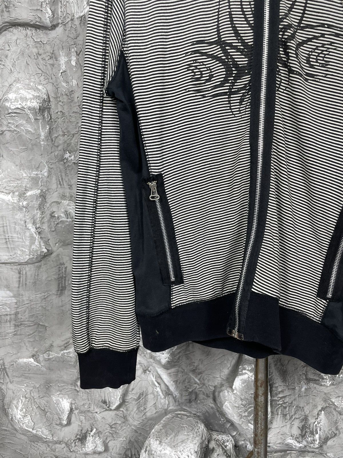 20471120 Striped Y2K Zip Tribal Hoodie Affliction Style Size US M / EU 48-50 / 2 - 7 Thumbnail