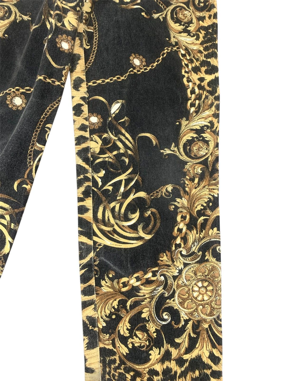Roberto Cavalli Vintage 80's Roberto Cavalli Renaissance Print Trousers Size 28" / US 6 / IT 42 - 8 Thumbnail