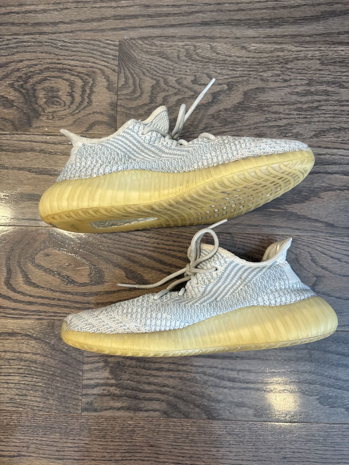 Yeezy Cloud White Yeezy 350 V2 Size US 11 / EU 44 - 4 Thumbnail