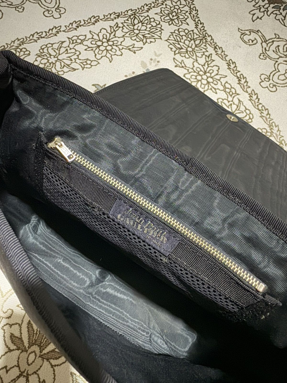 Gaultier Homme Objet × Jean Paul Gaultier JPG Padded Quilted Tech Cassette Sling Bag Size ONE SIZE - 4 Thumbnail
