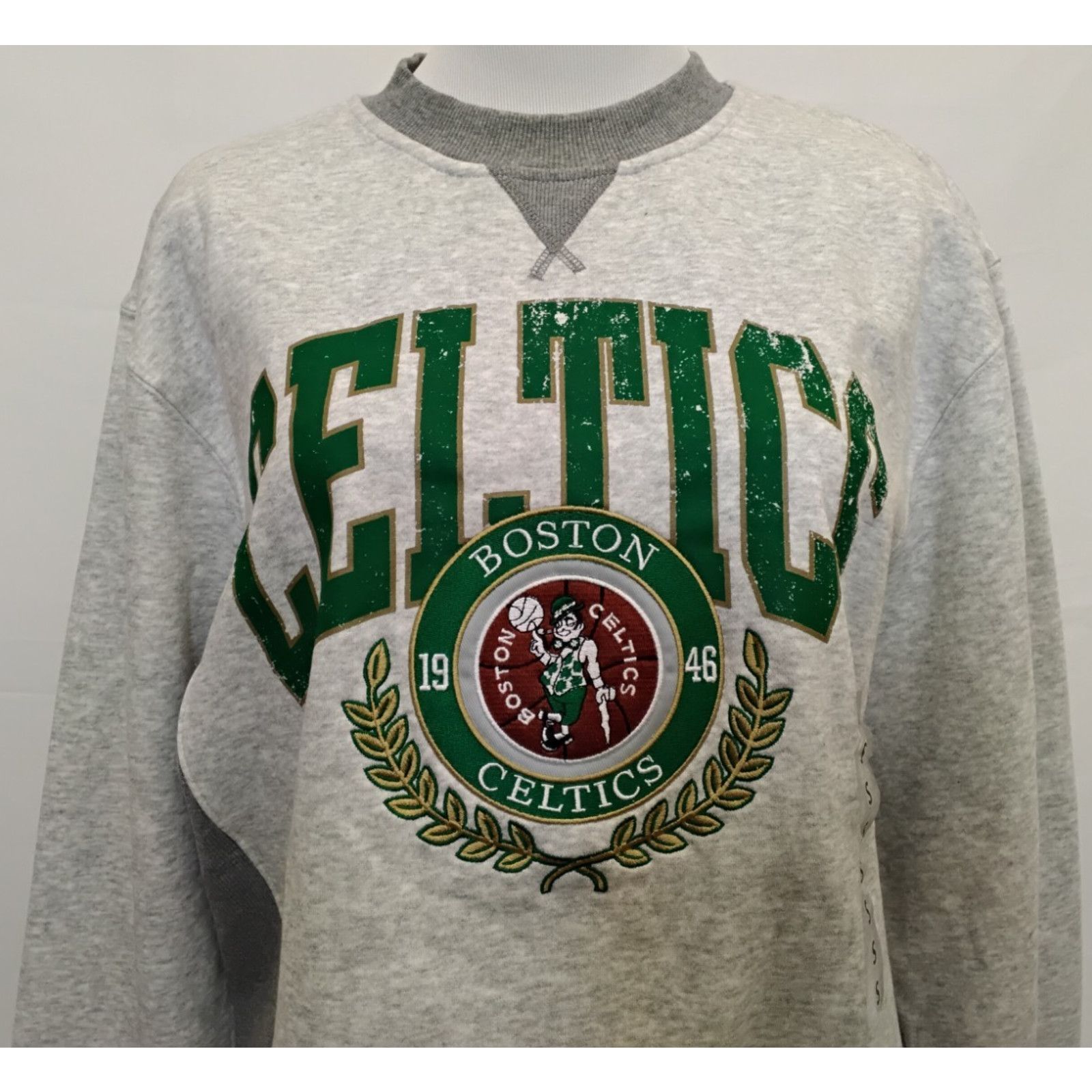 Mitchell & Ness Mitchell & Ness Celtics NBA Crewneck Sweatshirt Size S NWT Size US S / EU 44-46 / 1 - 5 Thumbnail