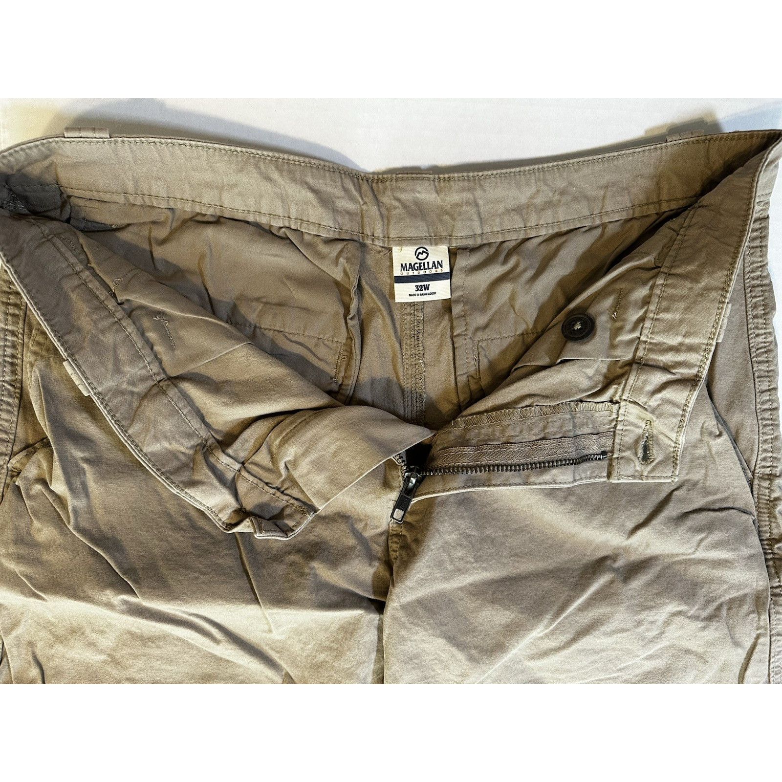 Other Magellan Outdoors Khaki Shorts 32W Gorpcore Normcore Utility Size US 32 / EU 48 - 4 Thumbnail