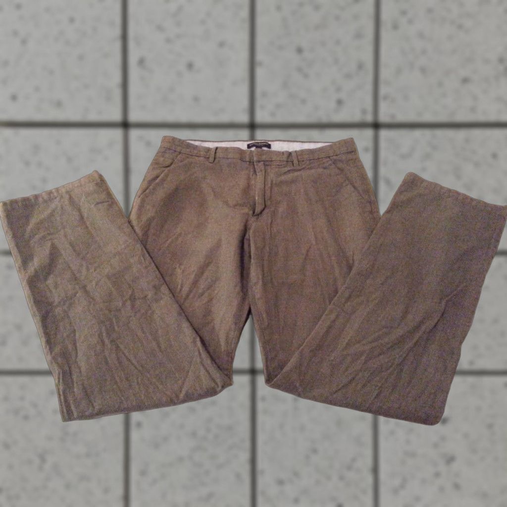 Banana Republic Banana Republic Khakis Chinos Pants Mens 33 Regular Cotton Beige 34 Inseam 34 33x34 35x33 Slack Trouser Standards Size US 33 - 1 Thumbnail