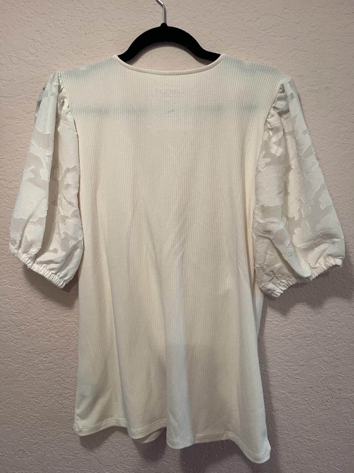 Other Torrid Super Soft Rib Knit Top with Floral Puff Sleeves Size XL / US 12-14 / IT 48-50 - 5 Thumbnail
