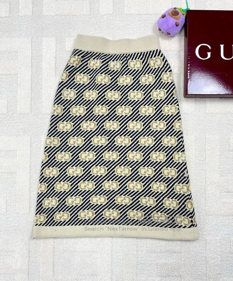 Gucci Gucci SizeM Khaki gold silk double G letter logo knitted sk Size 24" / US 00 / IT 34 - 2 Thumbnail