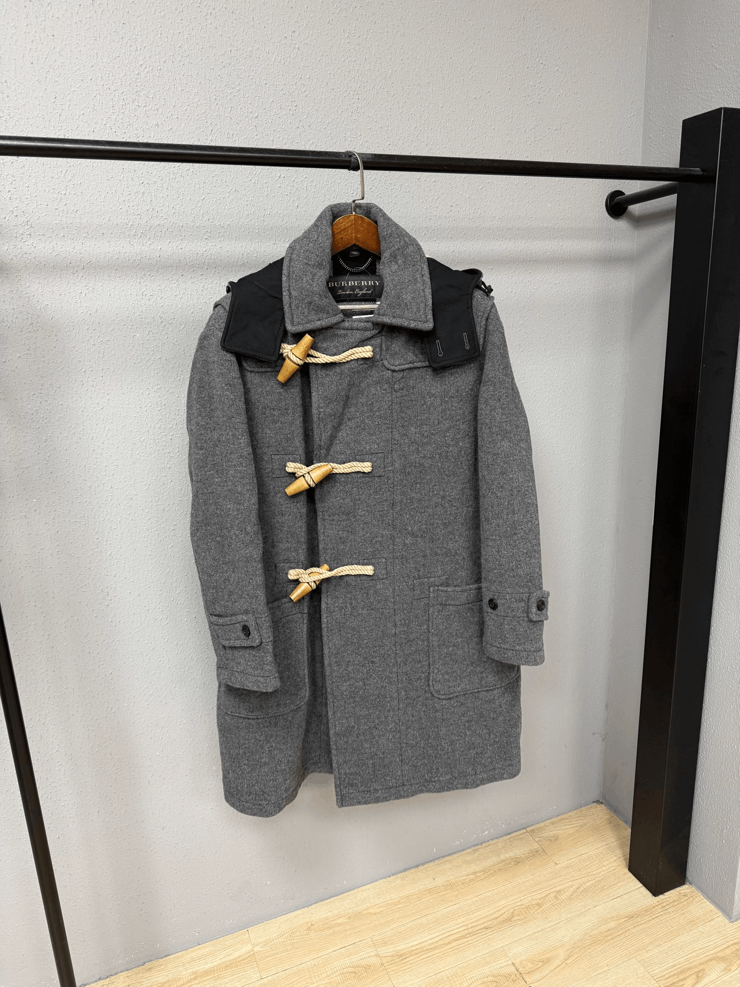 Burberry Burberry Horn Button Coat Size US S / EU 44-46 / 1 - 1 Thumbnail