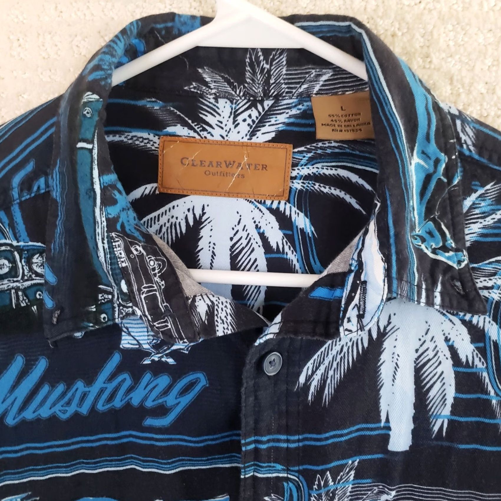 Ford VINTAGE Clear Water Outfitters Ford Mustang Hawaiian Short Sleeve Shirt Blue Black Mens L Family? Size US L / EU 52-54 / 3 - 4 Thumbnail