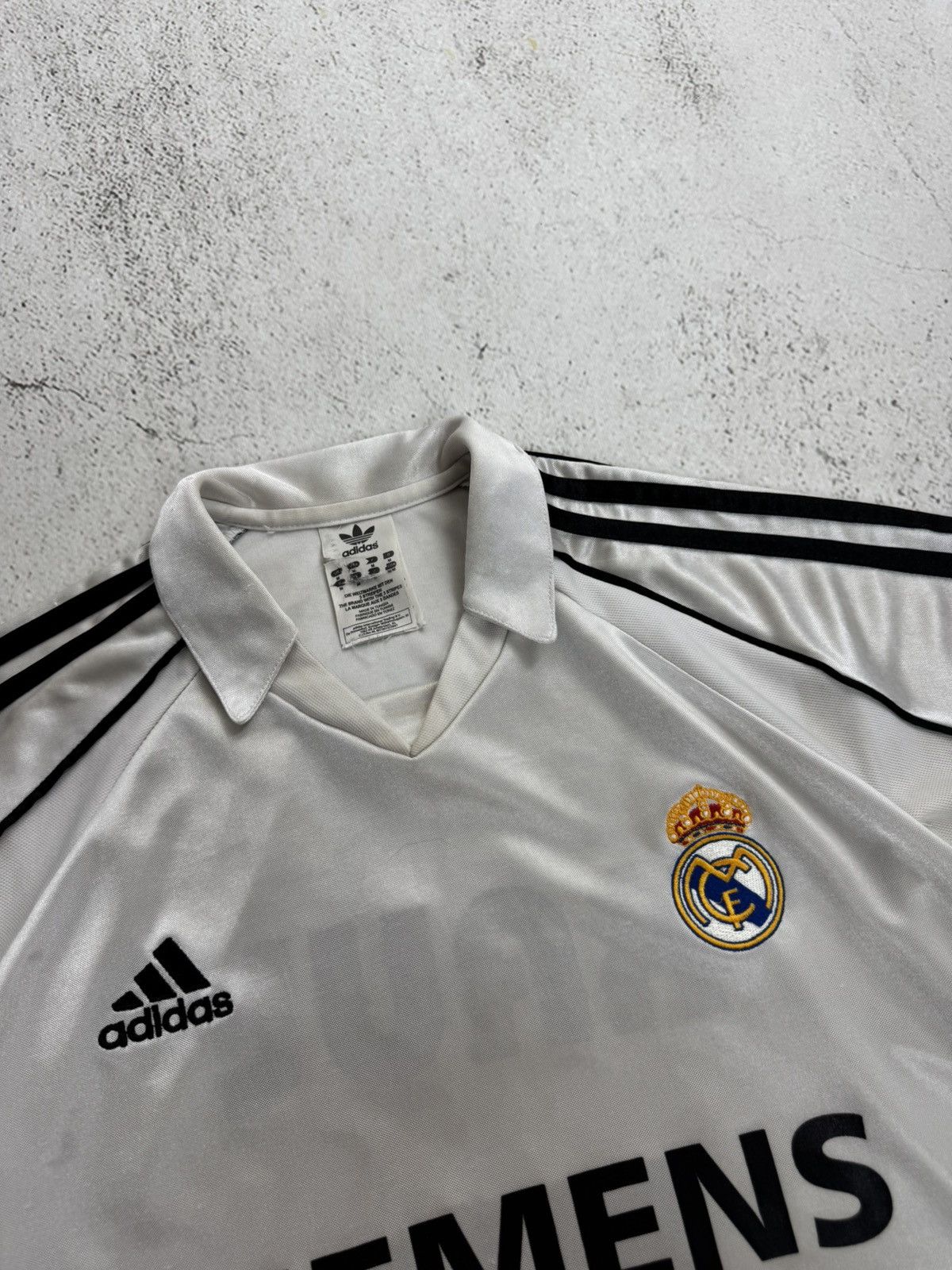 Adidas Adidas Real Madrid 7 Raul 2005 2006 Siemens Home Jersey Size US M / EU 48-50 / 2 - 8 Thumbnail