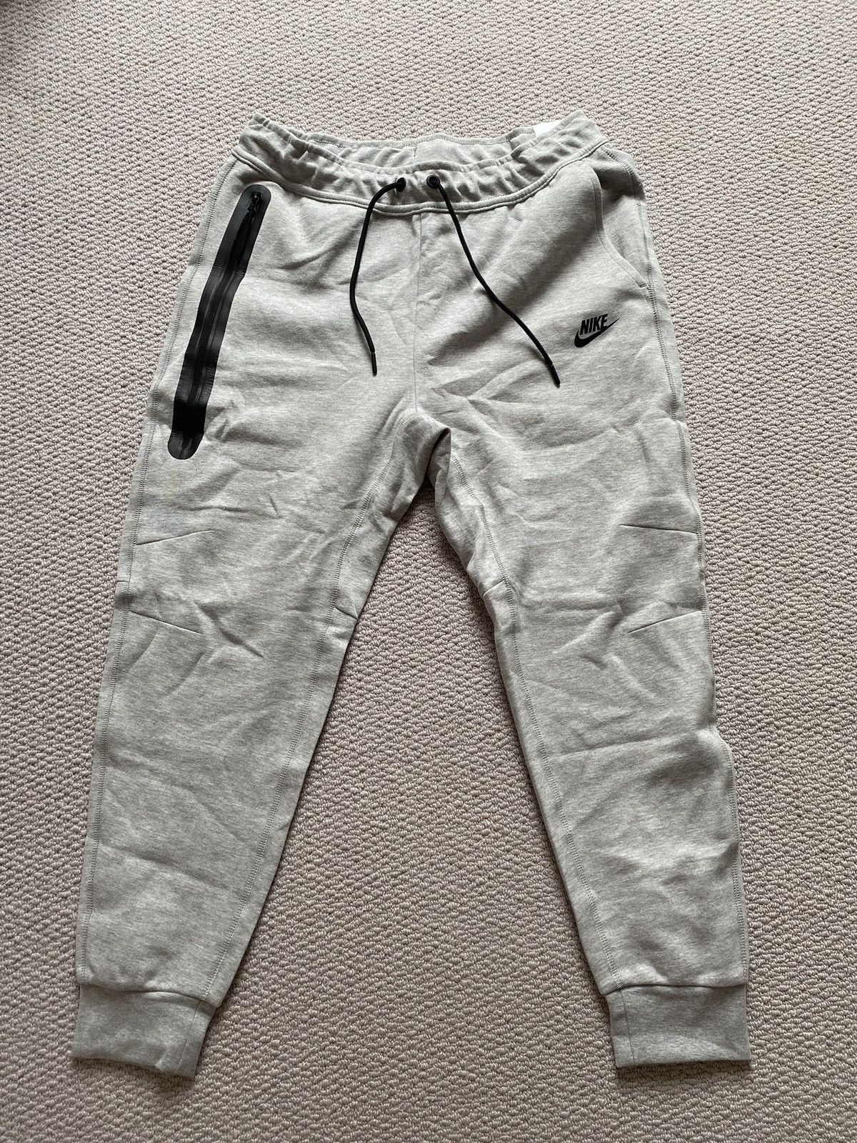 Nike nike tech fleece grey Size US 32 / EU 48 - 1 Thumbnail