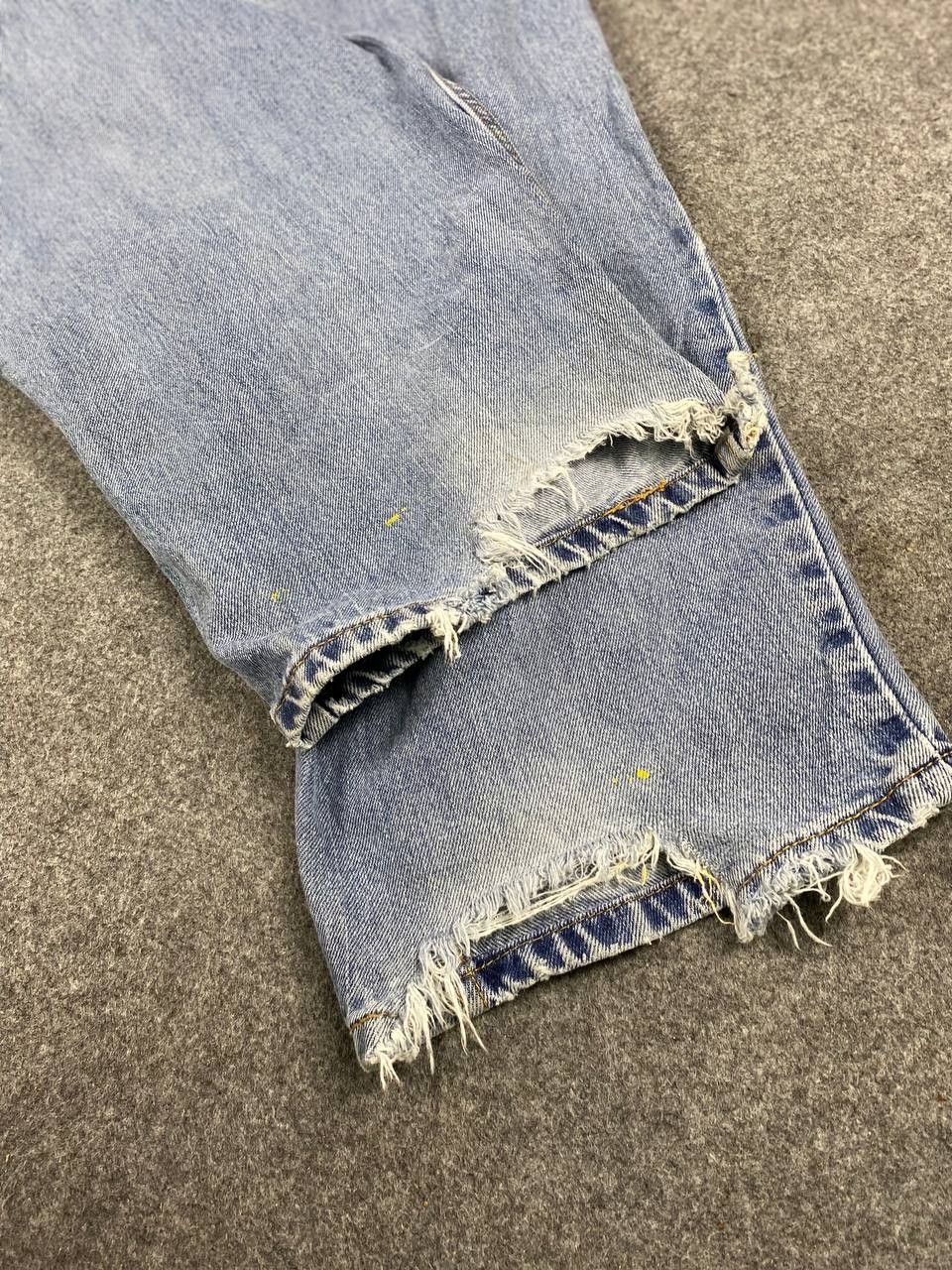 Levi's vintage levis 560 comfort fit paint splattered distressed Size US 44 / EU 60 - 9 Thumbnail