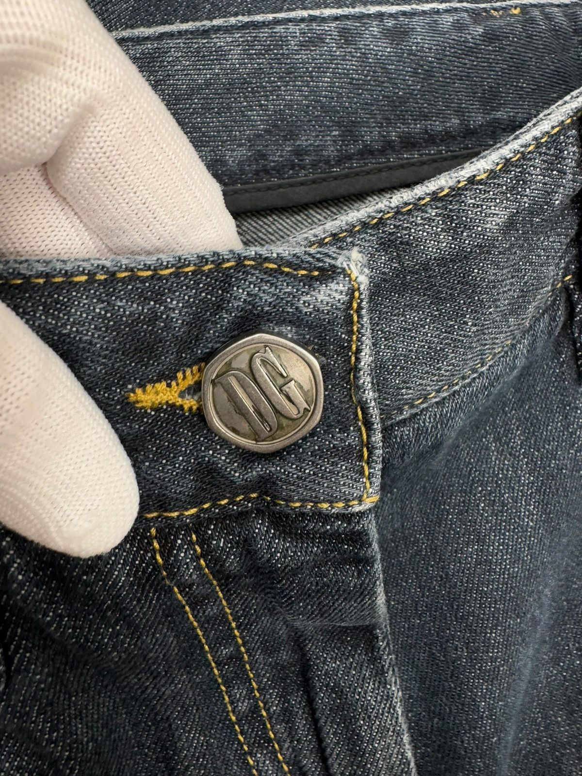 Dolce & Gabbana Dolce & Gabbana Vintage Jeans Bootcut Metal Logo Womens Size 40" / US 18 - 15 Thumbnail
