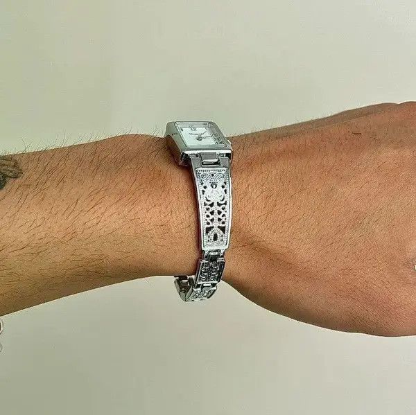 Jewelry 2000s vintage rectangle stainless steel quartz luxury watch Size ONE SIZE - 6 Thumbnail
