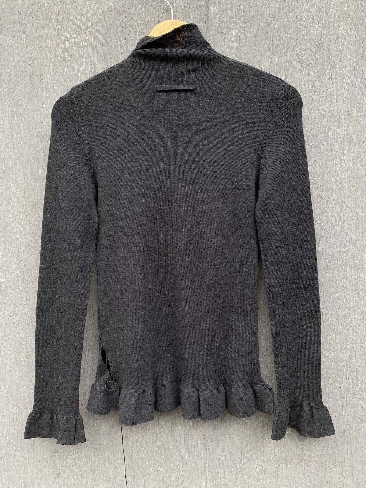 Jean Paul Gaultier Jean Paul Gaultier Vintage wool Asymetric light sweater Size M / US 6-8 / IT 42-44 - 8 Thumbnail