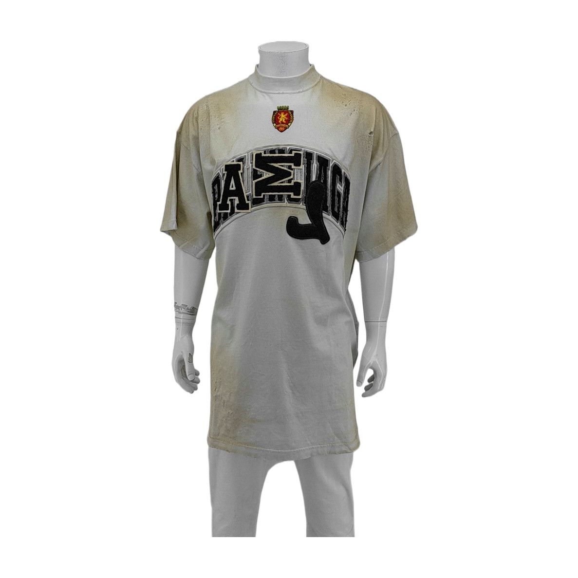 Balenciaga Balenciaga Crest Logo Distressed T-Shirt Size L Size US L / EU 52-54 / 3 - 1 Thumbnail