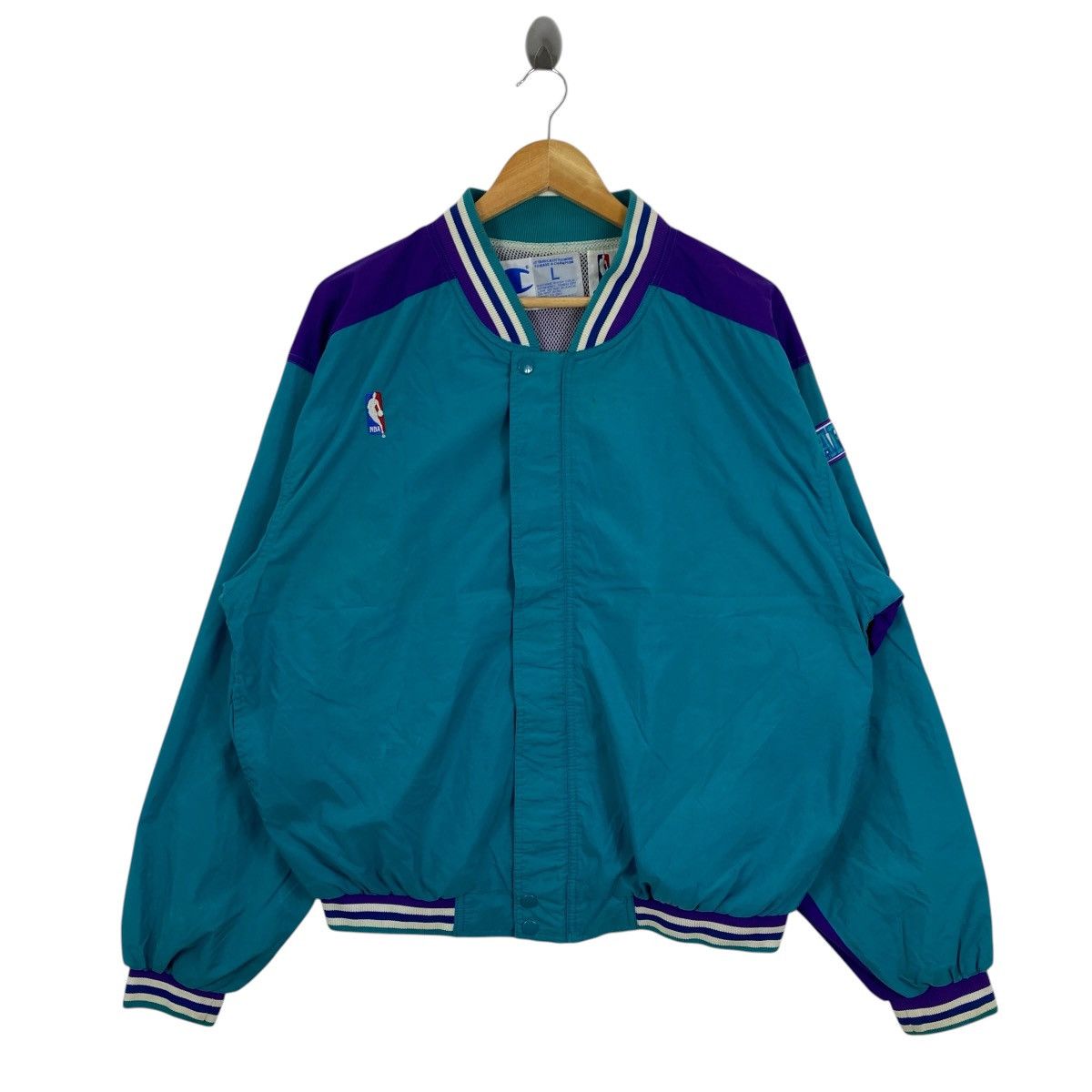 Champion Vintage 90s Champion Charlotte Hornets NBA Bomber Jacket L Size US L / EU 52-54 / 3 - 1 Thumbnail