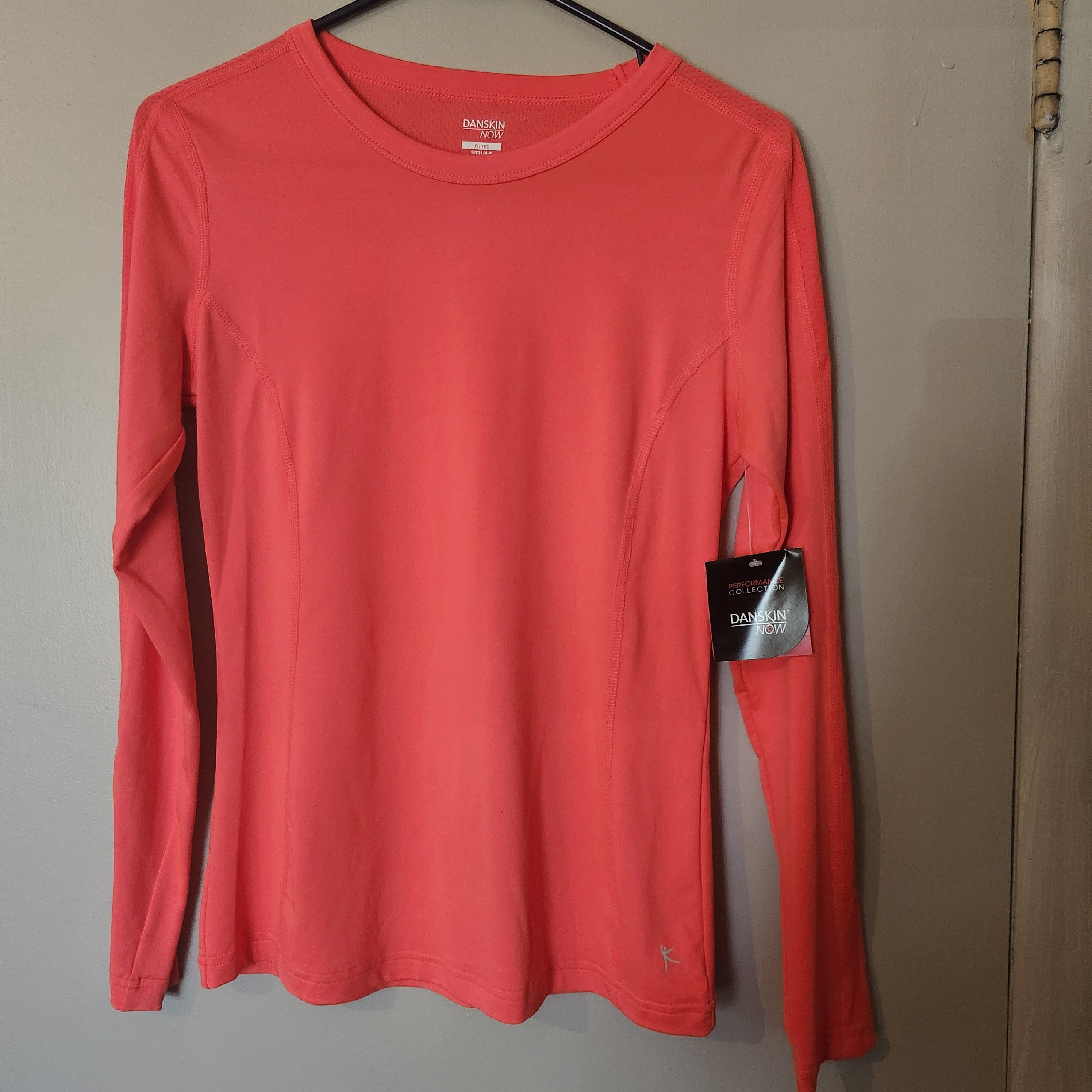 Other Danskin Women's Performance Long Sleeve Top Orange SZ S NWT Size S / US 4 / IT 40 - 1 Thumbnail