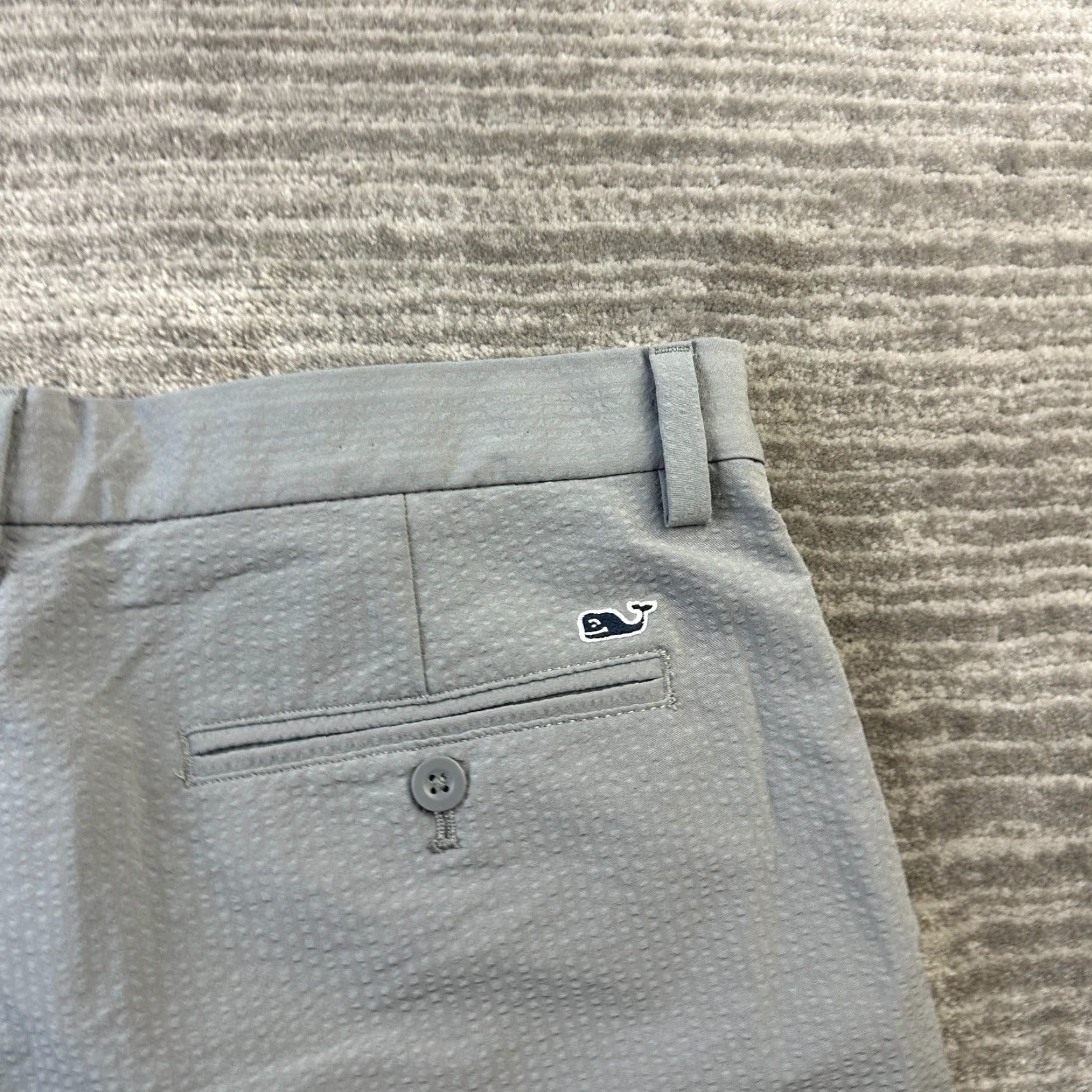 Vineyard Vines Vineyard Vines Shorts Mens 32 Gray Chino Seersucker Performance Whale Waist 32 Regular Size US 32 / EU 48 - 3 Thumbnail