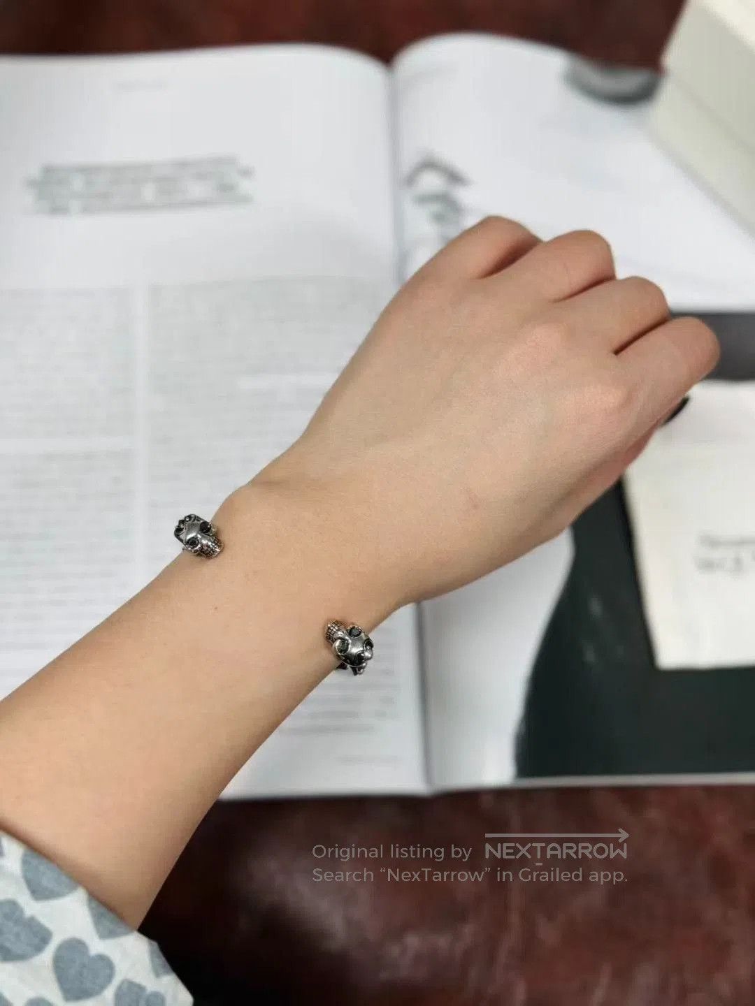 Alexander McQueen Alexander McQueen Classic Skull Bracelet. Size ONE SIZE - 4 Thumbnail