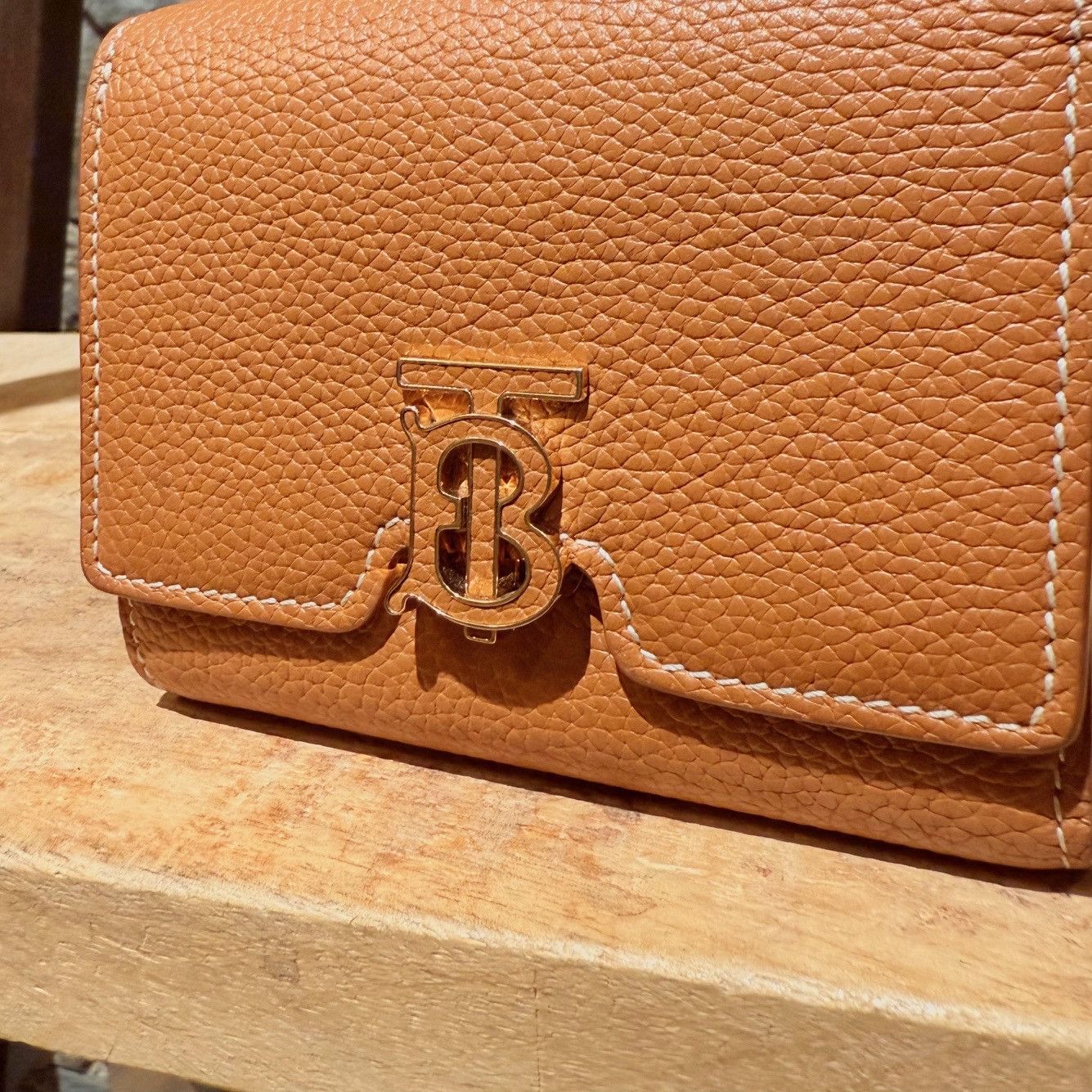 Burberry Burberry TB Compact Trifold Tan Grained Leather Wallet Size ONE SIZE - 9 Thumbnail