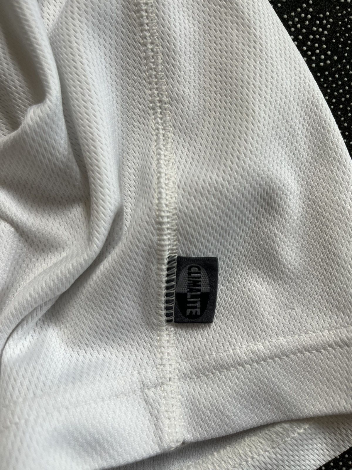 Adidas Adidas T-shirt | Commemorative 2001 | Size L Size US L / EU 52-54 / 3 - 5 Thumbnail