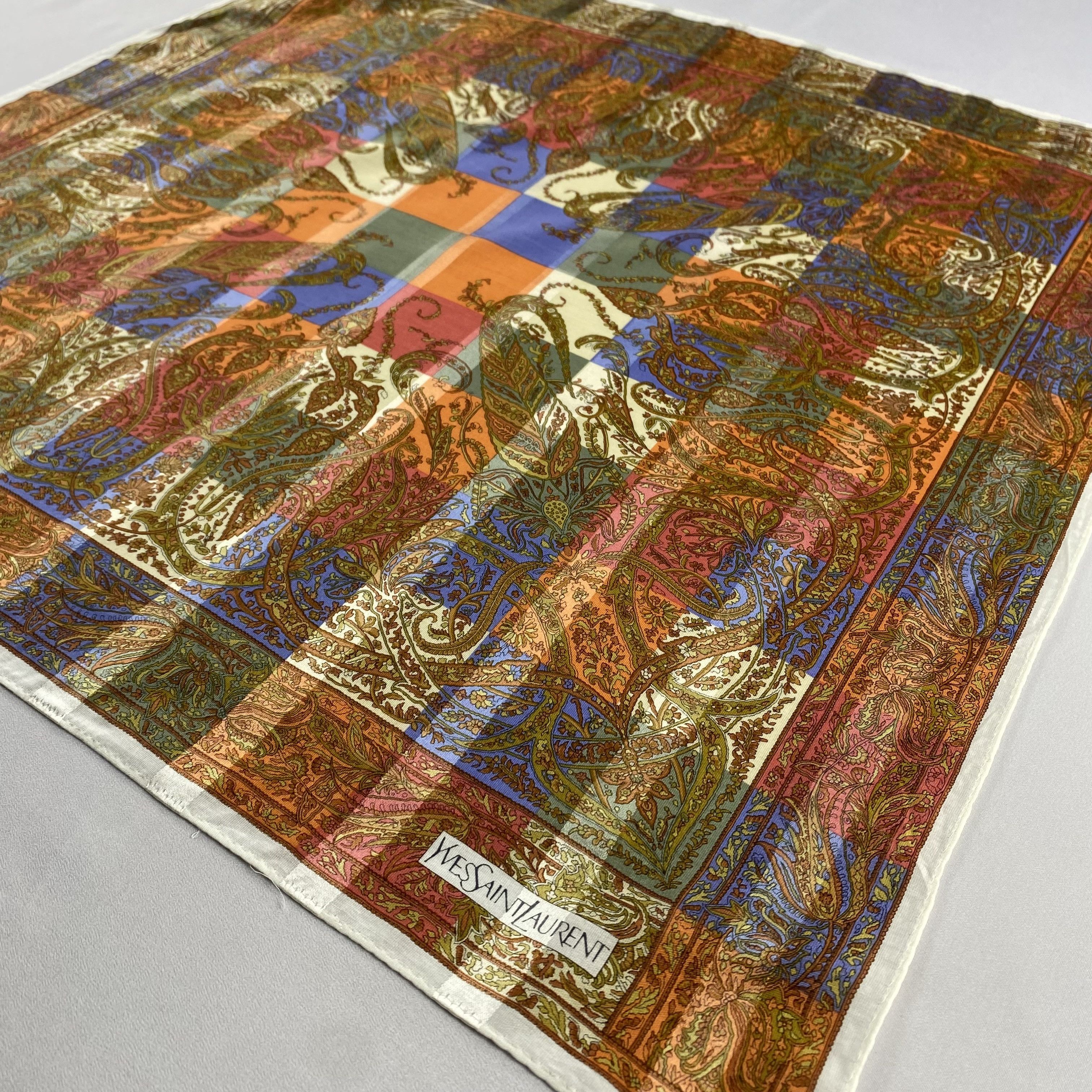 Vintage Yves Saint Laurent Neckerchief / Handkerchief-P571 Size ONE SIZE - 2 Thumbnail
